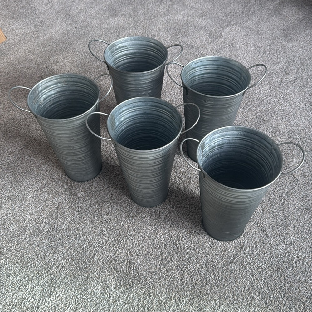 🛍️ Galvanized Mini Metal French Buckets Set of 5